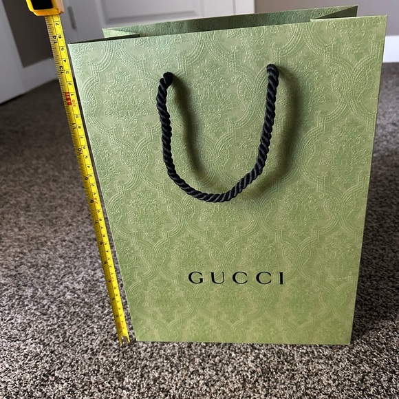 Mint Condition Gucci Gift Bag - Picture 3 of 6